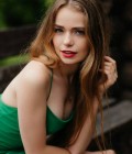 Dating Woman : Elona, 22 years to Ukraine  Poltava